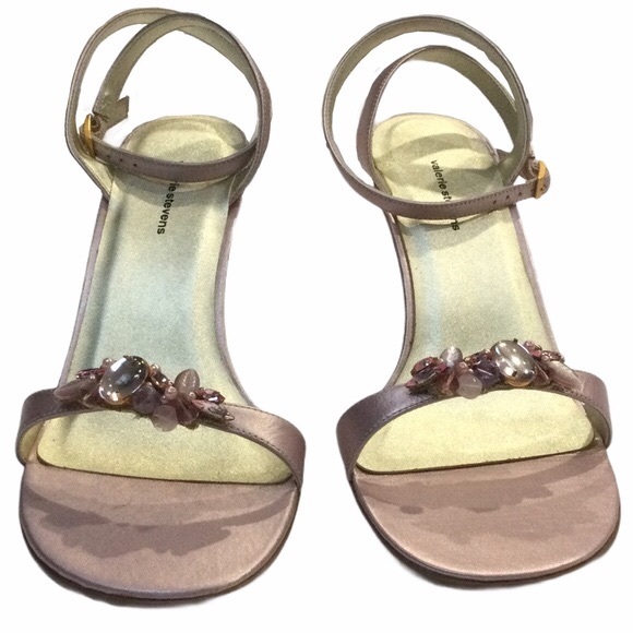 Dazzling Pink Satin Dress Sandals Heels, Bejeweled Straps, Adjustable Sz 8.5 NIB - Picture 3 of 16